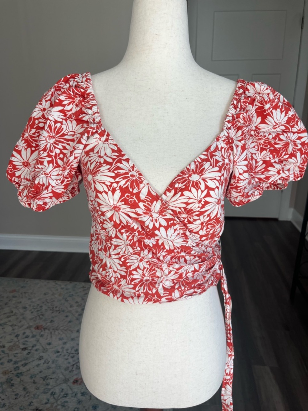 Madewell Red & White Floral Sweetheart Wrap Crop Top with Puff Sleeves